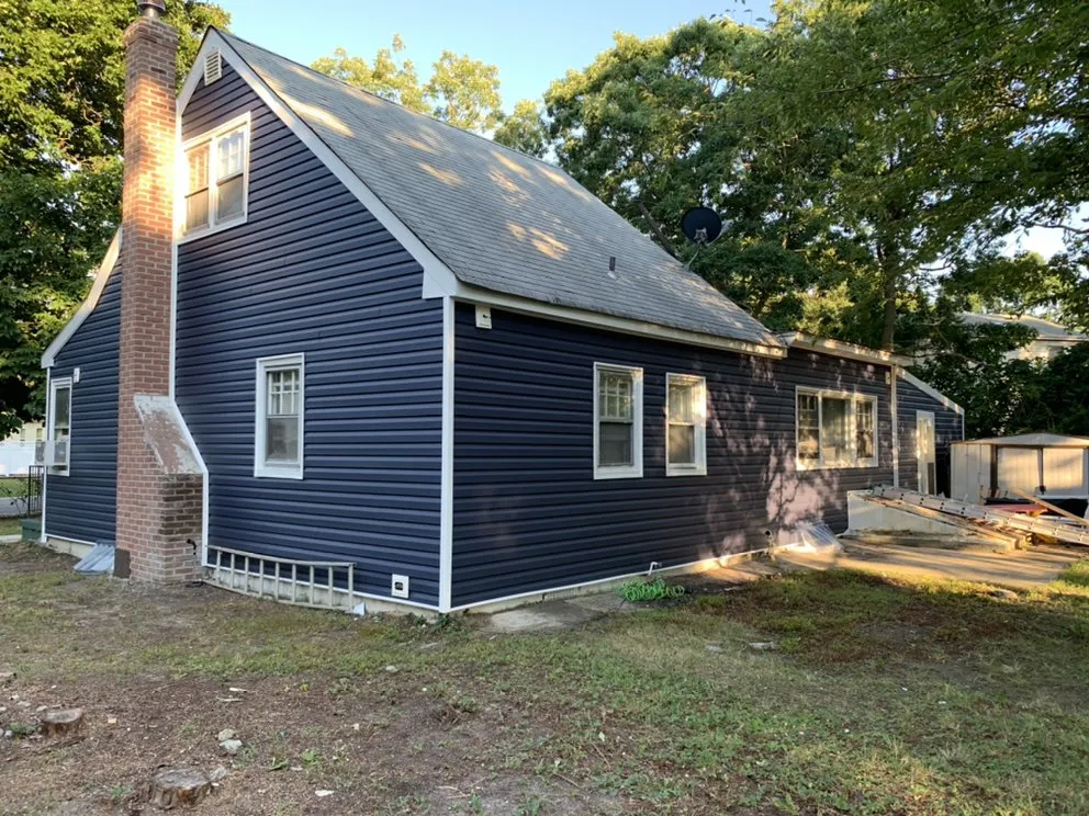 Slide of Eagle Roofing and Gutters