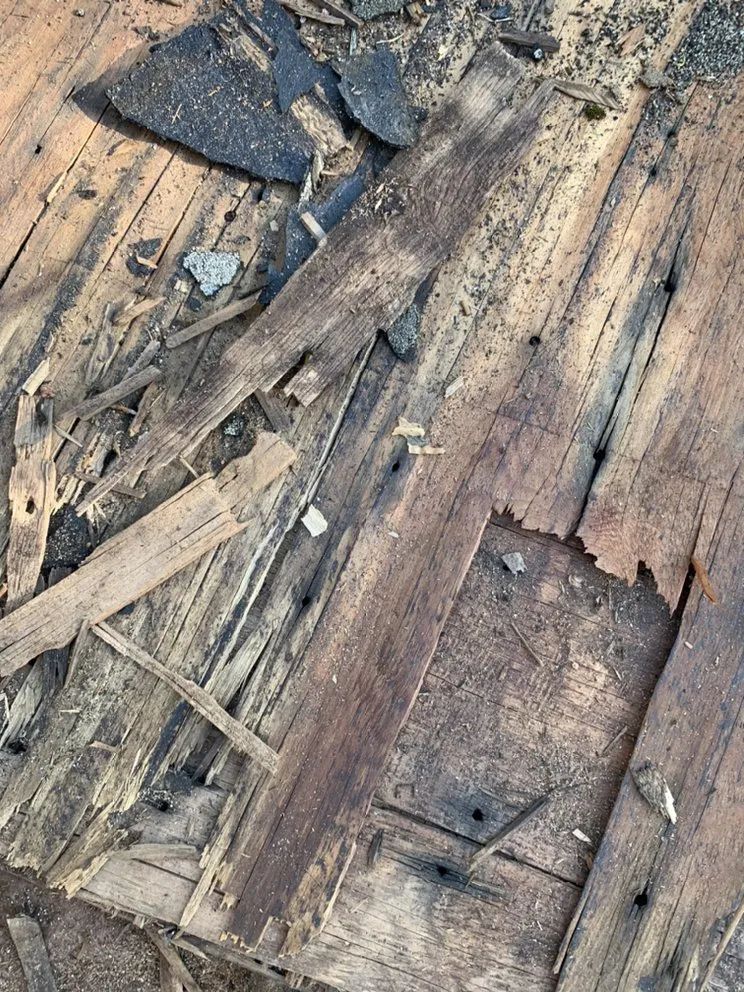 Slide of Eagle Roofing and Gutters