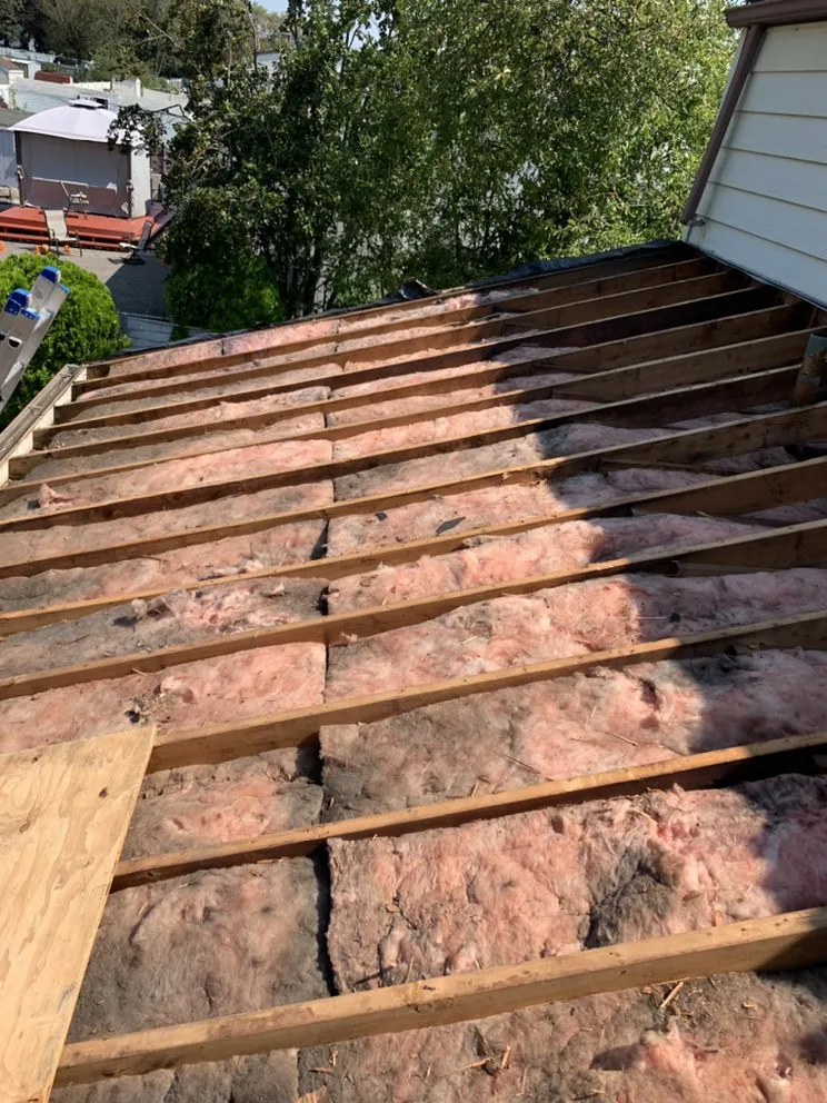 Slide of Eagle Roofing and Gutters