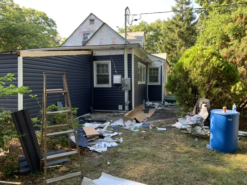 Slide of Eagle Roofing and Gutters