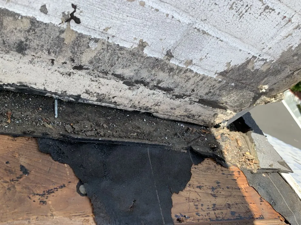 Slide of Eagle Roofing and Gutters