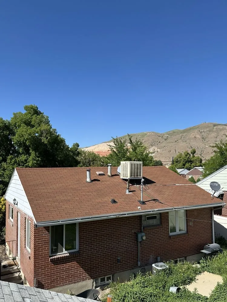 Slide of EagleRidge Roofing and Construction