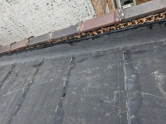 EAM Construction Logo