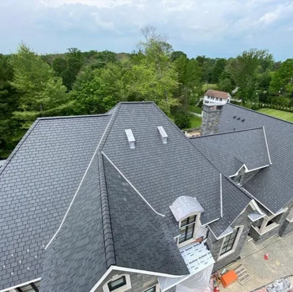 Slide of EarthRise Roofing and Siding