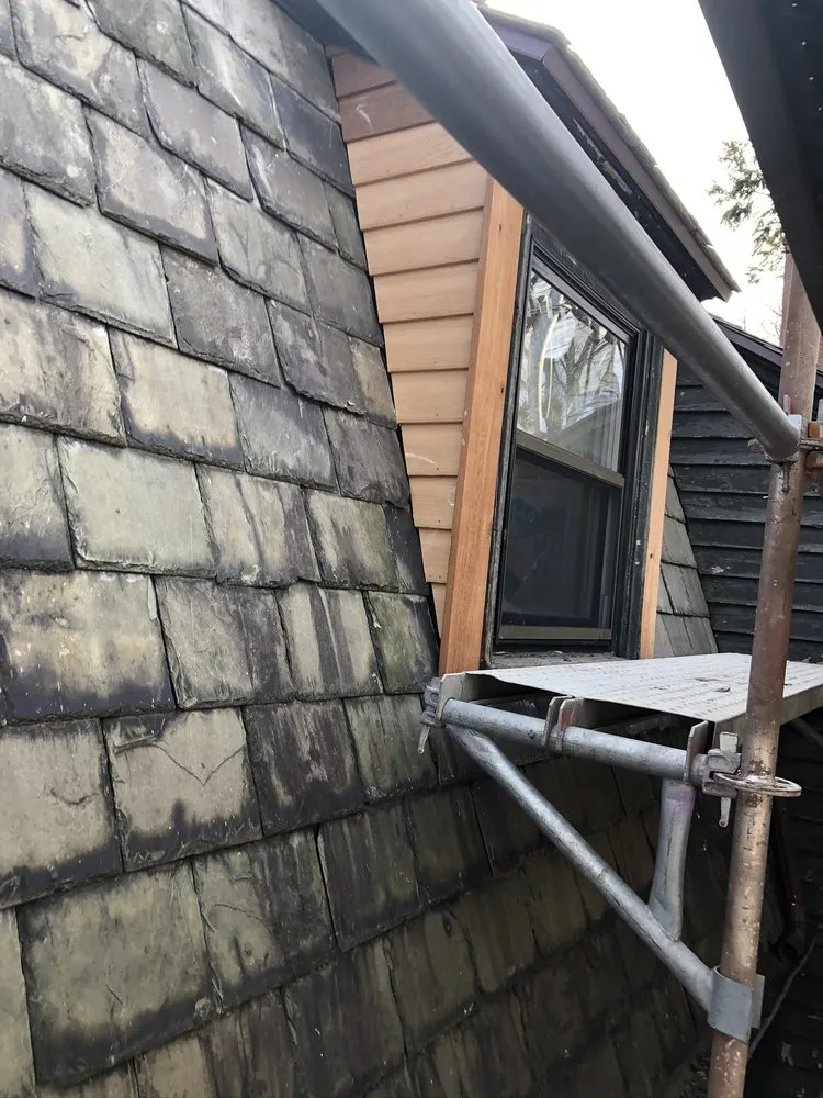 Slide of EarthRise Roofing and Siding