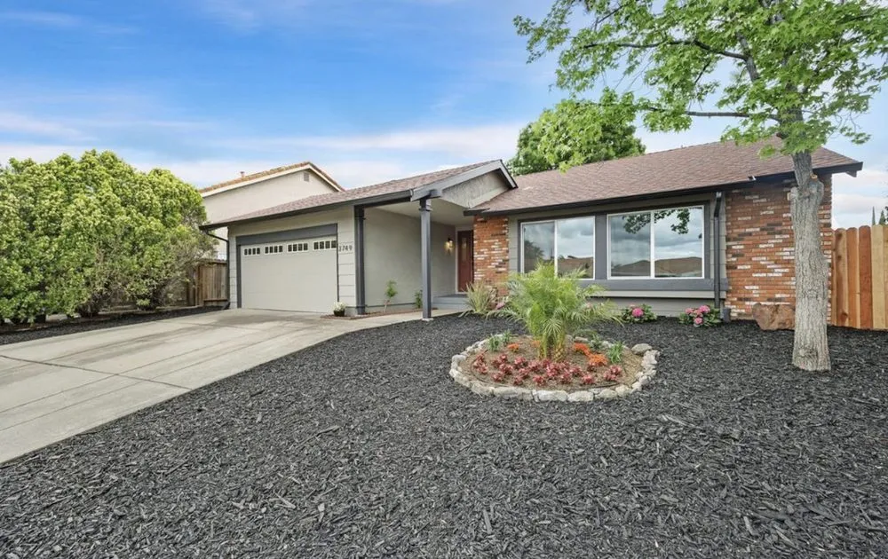 Slide of East Bay Roofing