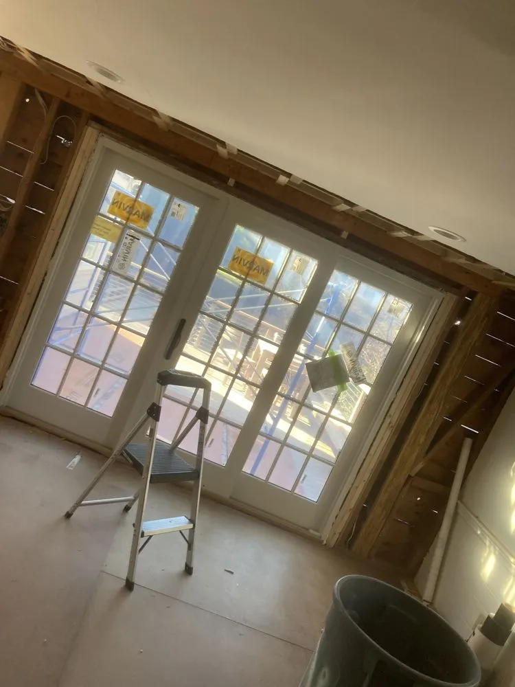 Slide of East coast builders & carpenters