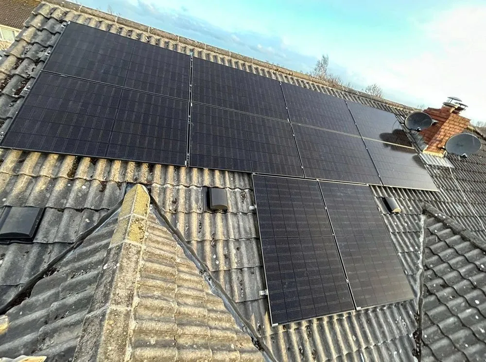 Slide of East Falls Roofing