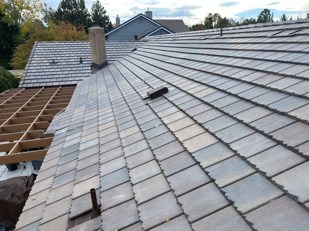 Slide of East Fork Roofing