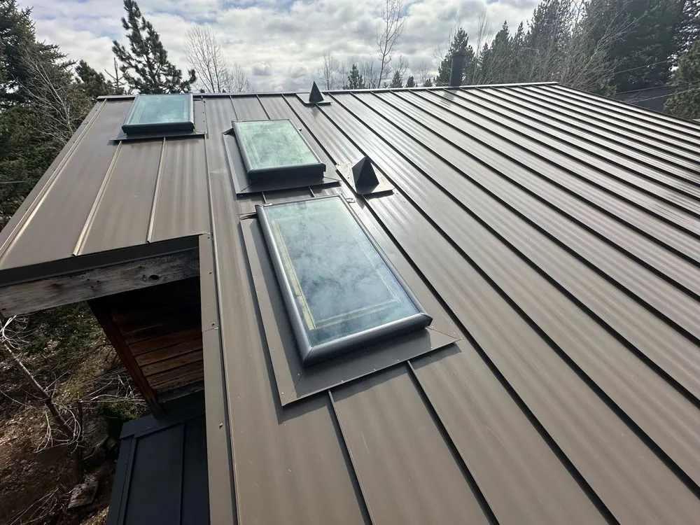 Slide of East Fork Roofing