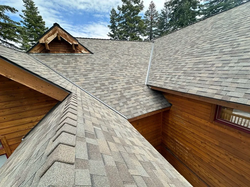 Slide of East Fork Roofing