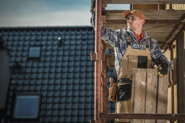 East Kingdom Roofing Huntsville Logo