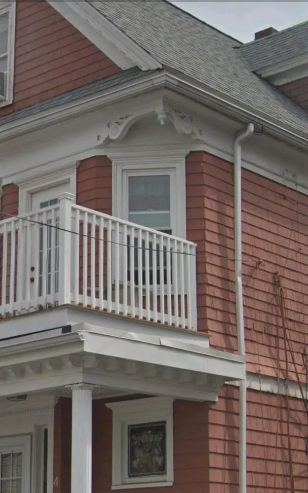 Slide of East Lynn Construction