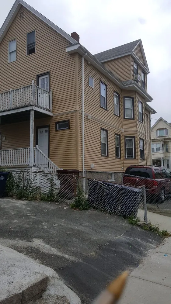 Slide of East Lynn Construction