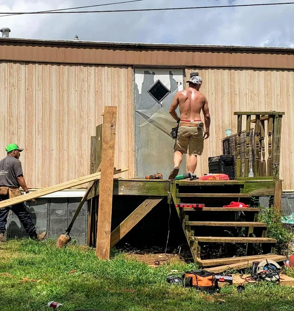 Slide of East Star Roofing