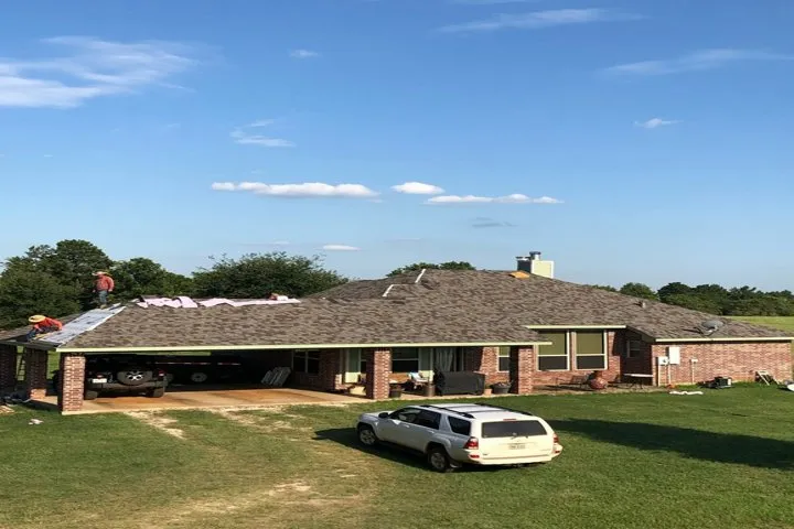 Slide of East Texas Roofing