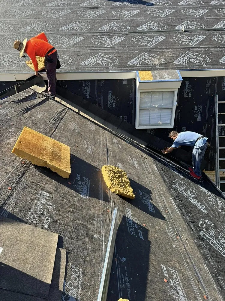 Slide of East Texas Roofing