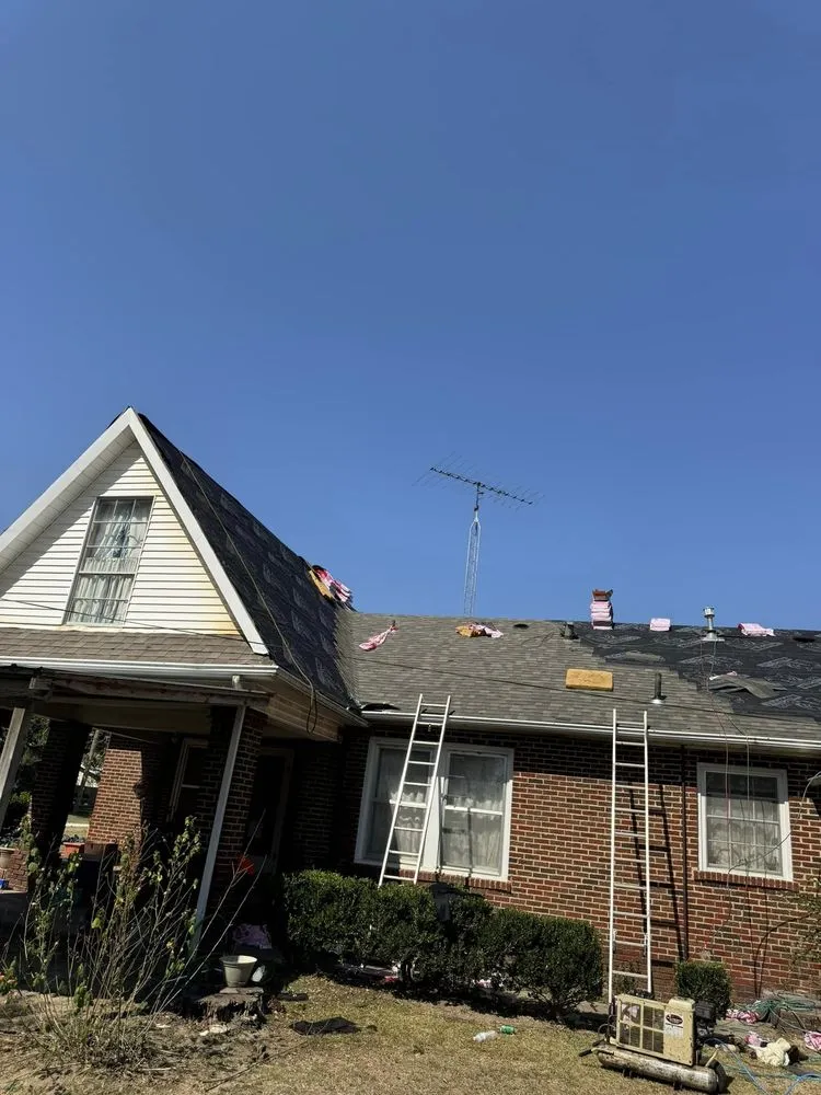 Slide of East Texas Roofing