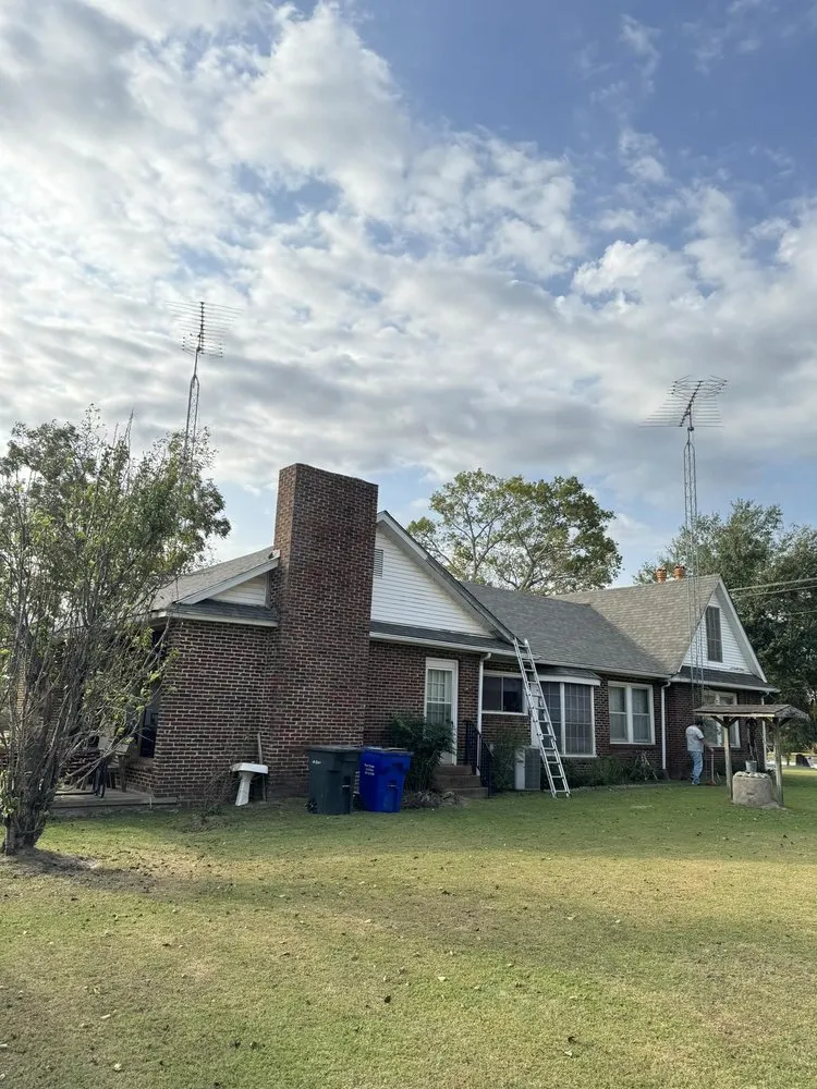 Slide of East Texas Roofing