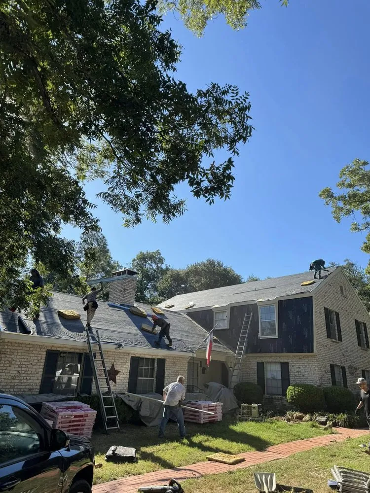 Slide of East Texas Roofing