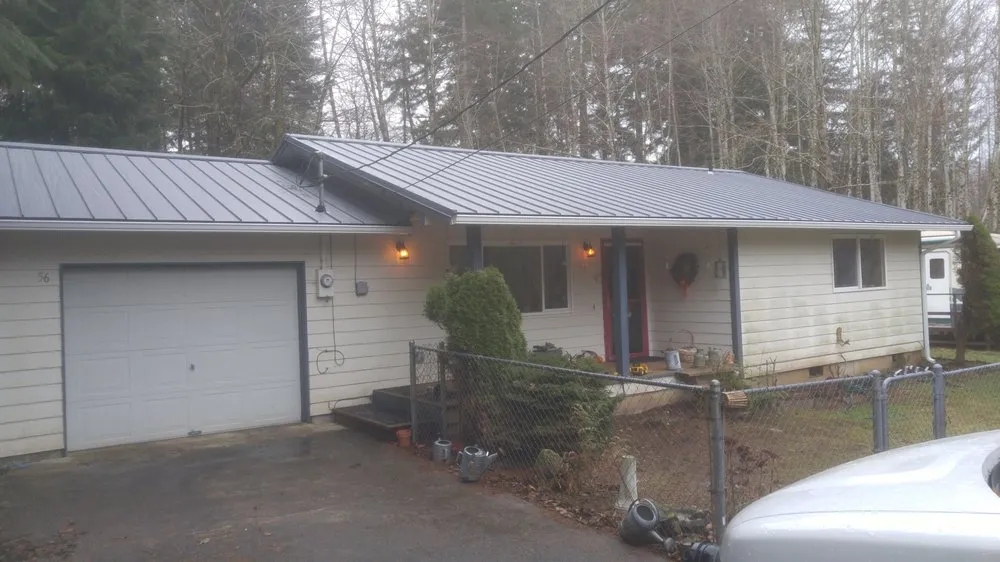 Slide of Easter Roofing & Construction