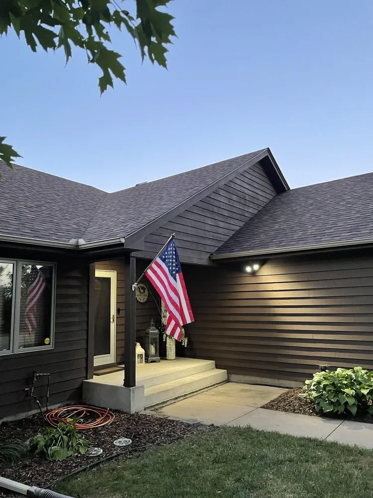 Slide of Eastern Roofing and Siding