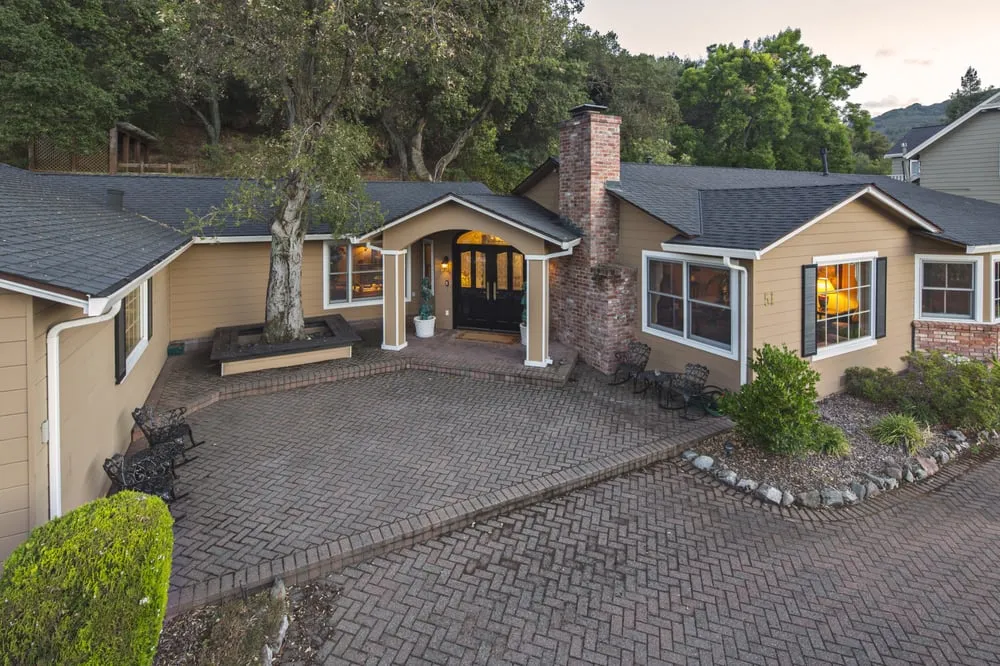 Slide of Eastman Roofing & Waterproofing