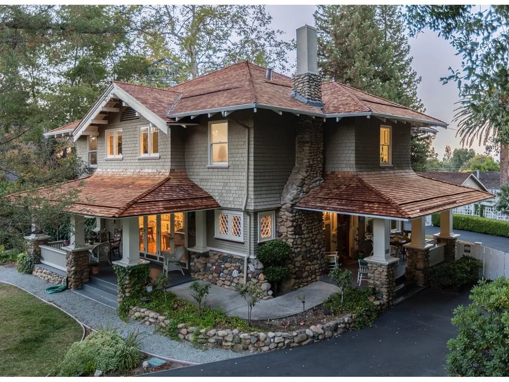 Slide of Eastman Roofing & Waterproofing