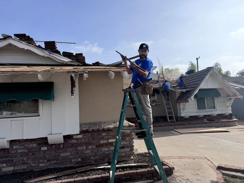 Slide of Eastvale Roof Repair