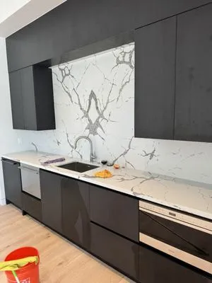 Easy Button Contracting Logo