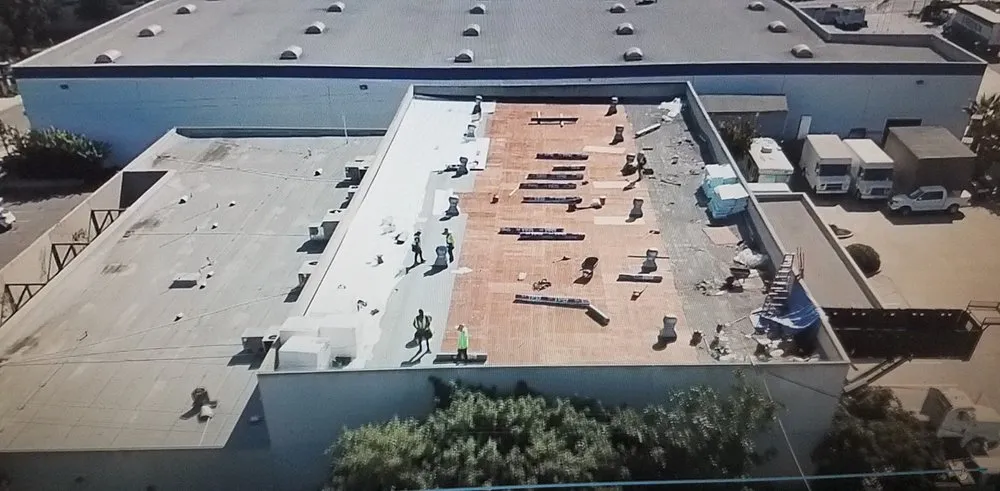 Slide of Eberhard Benton Roofing