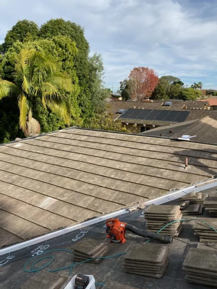 Slide of Eberhard Benton Roofing