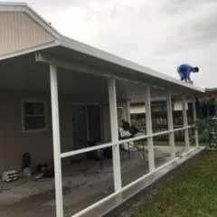 Slide of EBG Screen Enclosures & Techos De Aluminio