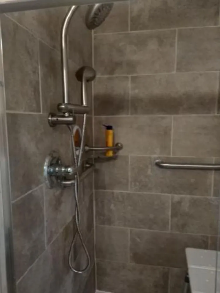 Slide of EC Home Renovations