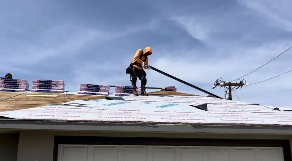 Trusted roof replacement experts serving San Fernando Valley, CA - EC Renewables