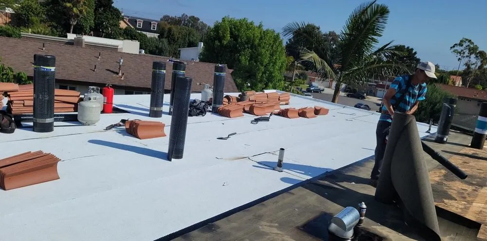 Expert roof replacement in San Fernando Valley, CA - EC Renewables