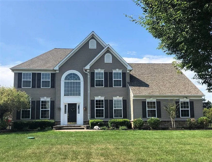 Slide of ECC Roofing & Siding