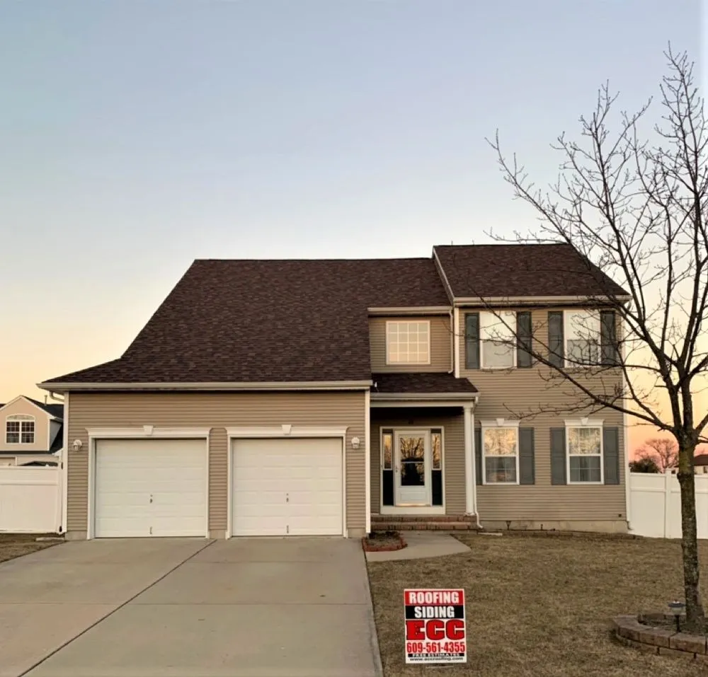 Slide of ECC Roofing & Siding