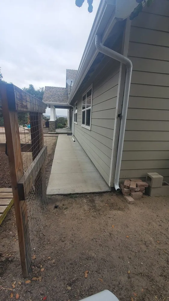 Slide of Echevarria Roofing