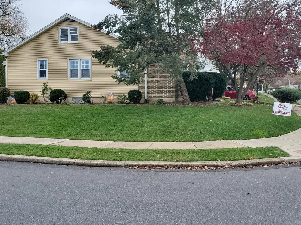 Slide of Echo Valley Roofing