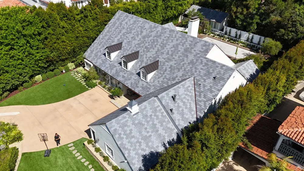 Slide of Eclipse Remodeling & Roofing