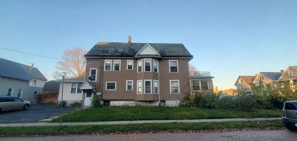 Slide of Eco Building Technology