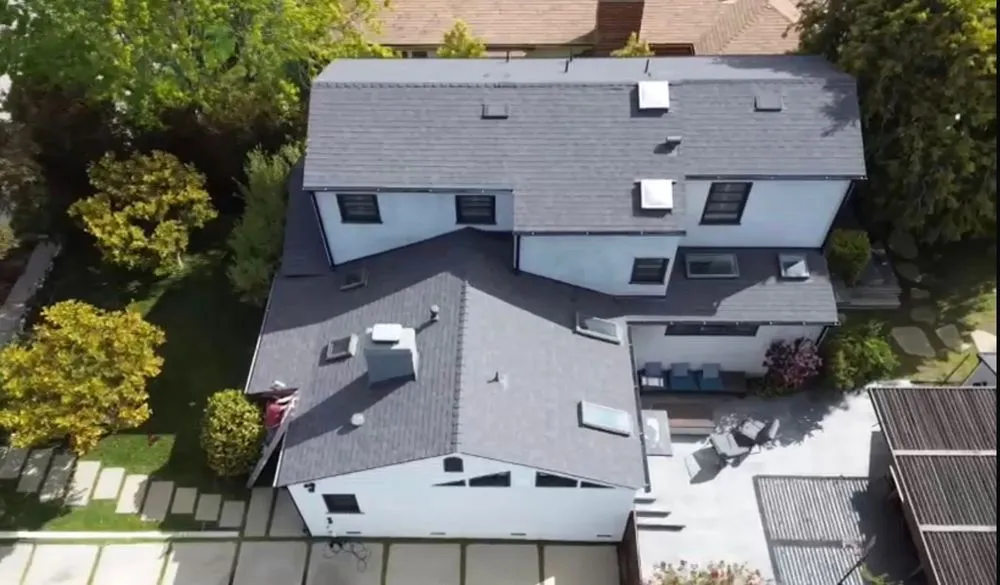 Emergency residential roofing service in San Fernando Valley, CA - Eco Roofing