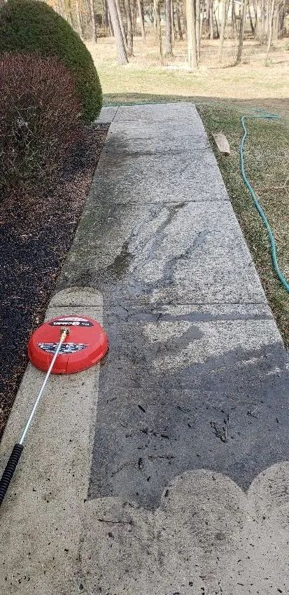 Slide of Ecoclean Property Services