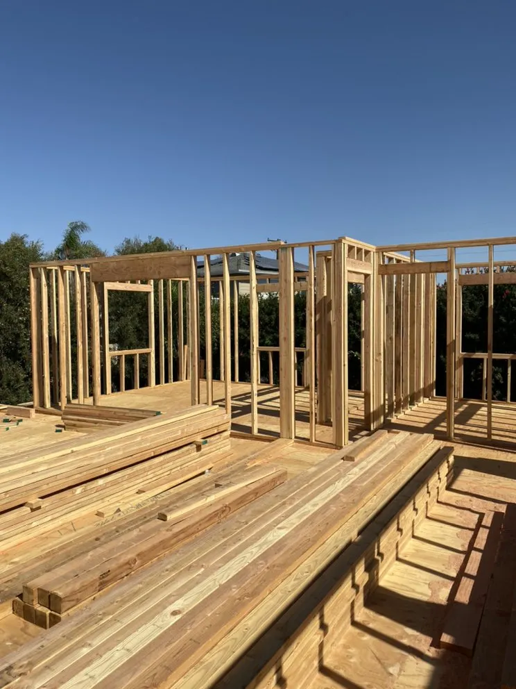 Slide of Economico Construction