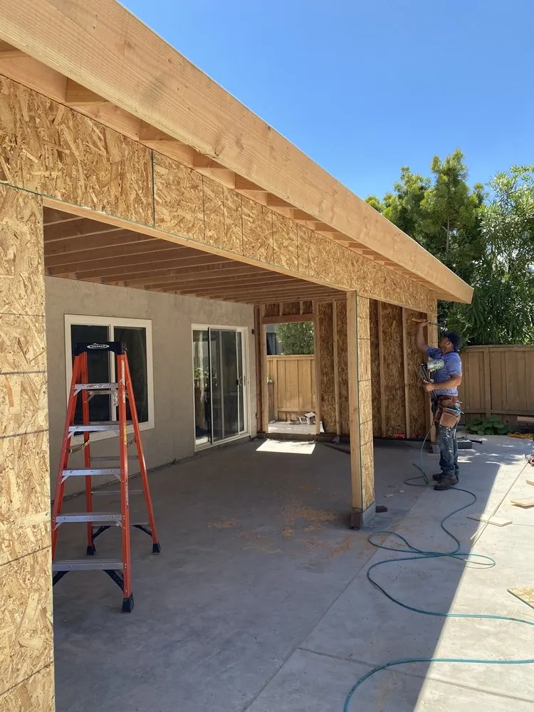 Slide of Economico Construction