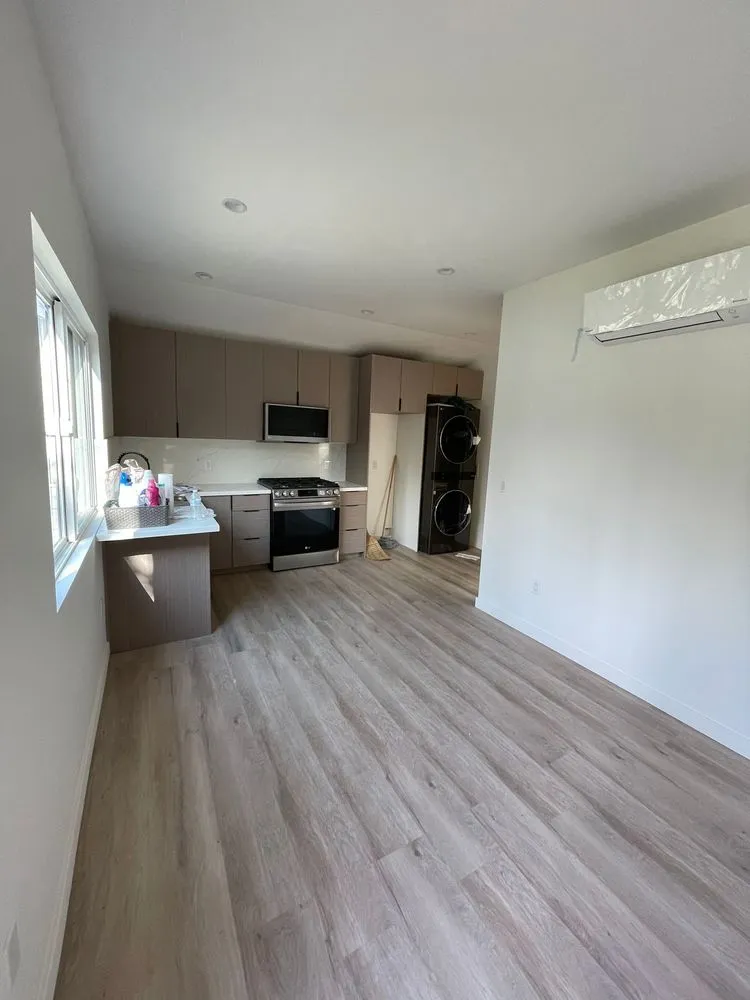 Local roof leak repair with free inspection across Tarzana, CA - Ecostar Group