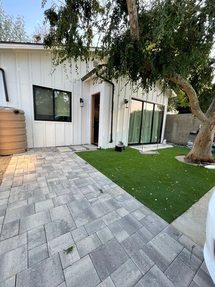 Emergency roof installation in Tarzana, CA by Ecostar Group