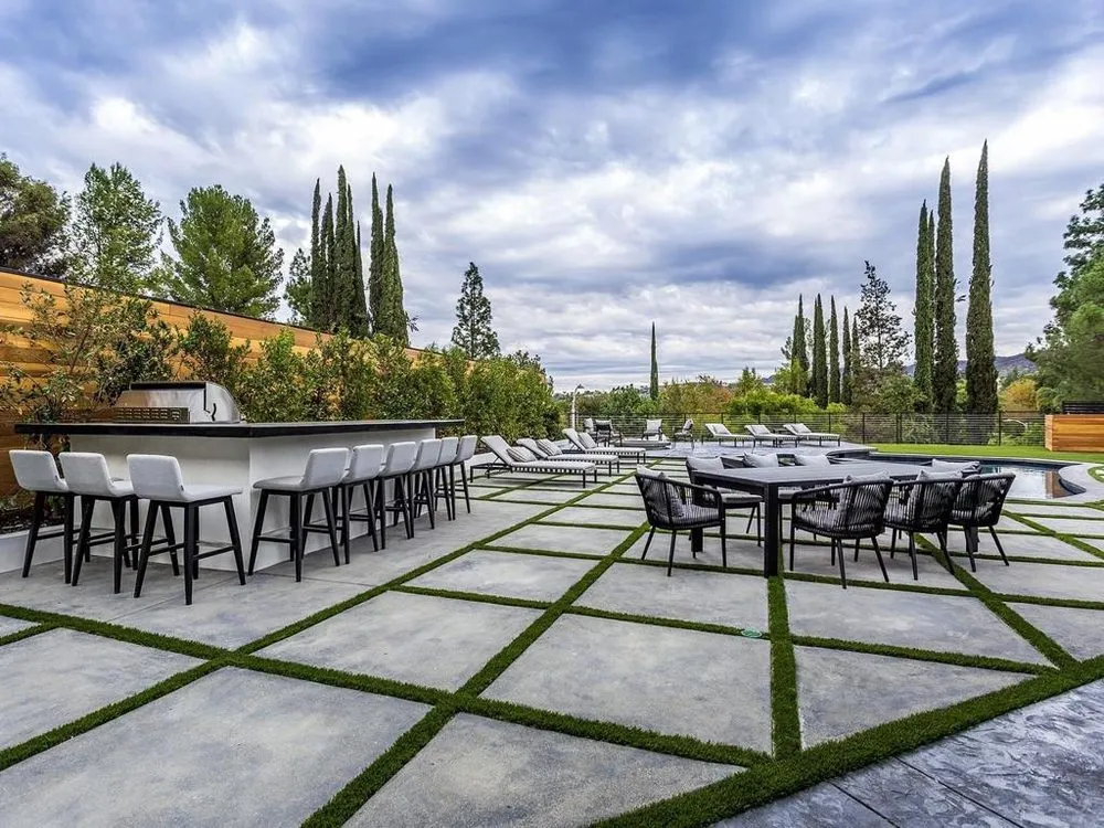 Slide of EcoStar Remodeling & Construction