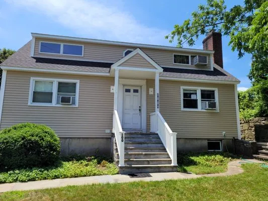 Ecua Remodeling Logo